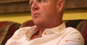 Fundador de terapia para ‘cura gay’ admite que é homossexual