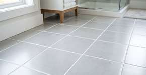 Seu rejunte não é limpo há meses? Um remédio caseiro vai deixá-lo branco novamente