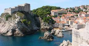 Ensaio registra vínculo de crianças com seus brinquedos e cobertores favoritos