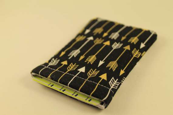 As capinhas tem um design criativo e original (Imagem: Reprodução/Buzz Feed) 