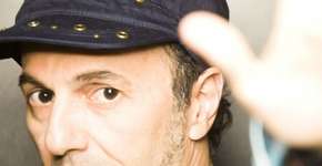 Zeca Baleiro fala sobre música e literatura com Sérgio Vaz no Itaú Cultural