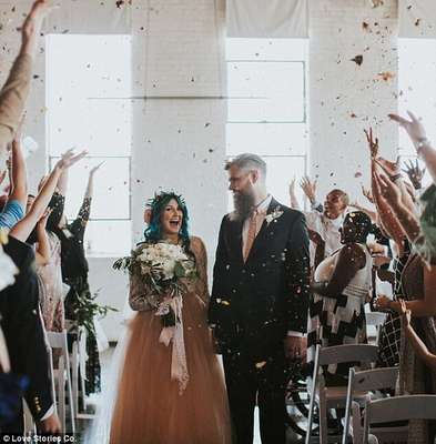 Para encontrar o noivo no altar