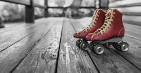 Natal sobre rodas: Atrium Shopping promove patinação natalina solidária