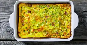 Aprenda a fazer omelete de forno delicioso com ingredientes simples