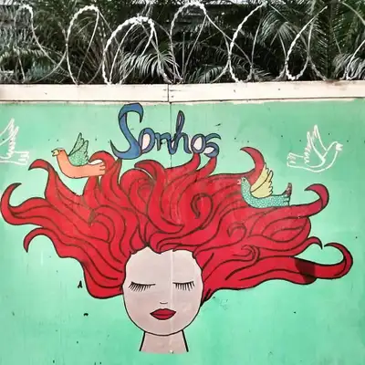 Graffiti na Praça da Liberdade, clicado por @ven.do.me