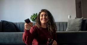 Como escolher o tamanho ideal da sua TV para sala?