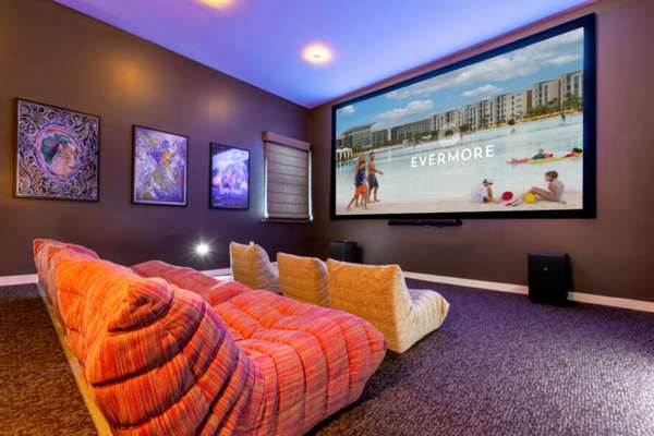 Sala de cinema da casa no Evermore