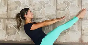 Fisioterapeuta explica como pilates curou suas dores nas costas: ‘Eu tinha uma corcunda’