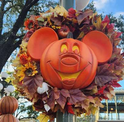 Detalhe da decoração de Halloween do Magic Kingdom