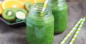 7 sucos ricos em vitamina C para fortalecer o organismo