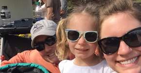 Proibida de amamentar em shopping, mãe tem atitude empoderada