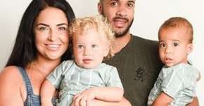 Mãe de gêmeos birraciais lida com a incredulidade na Inglaterra