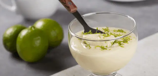 Para se deliciar sem preocupações: mousse de limão low carb delicioso e fácil de fazer
