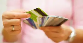 Benefícios dos cartões de crédito vão além de programas de pontos