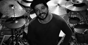 Guegué Medeiros apresenta disco instrumental no Brincante