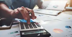 Concursos públicos na área fiscal têm salários de até R$ 19 mil