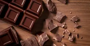 Conheça: alimentos que fazem mal à saúde e também têm benefícios