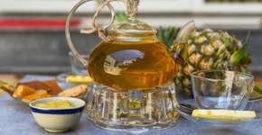 5 chás com casca de abacaxi para ajudar a emagrecer