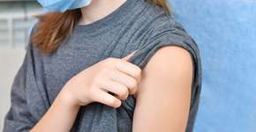 Técnica vacina crianças com dose errada diz que ordem era vacinar todos