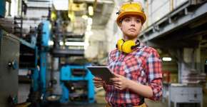 Saiba quais são os 3 cursos mais bem pagos de cada área